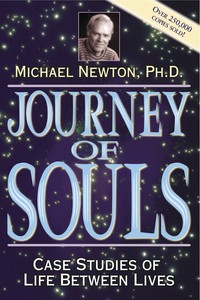 Doctor Michael Newton. Journey of Souls (El viatge de les ànimes. Estudis de casos de la vida entre vides). Portada. Anglès.